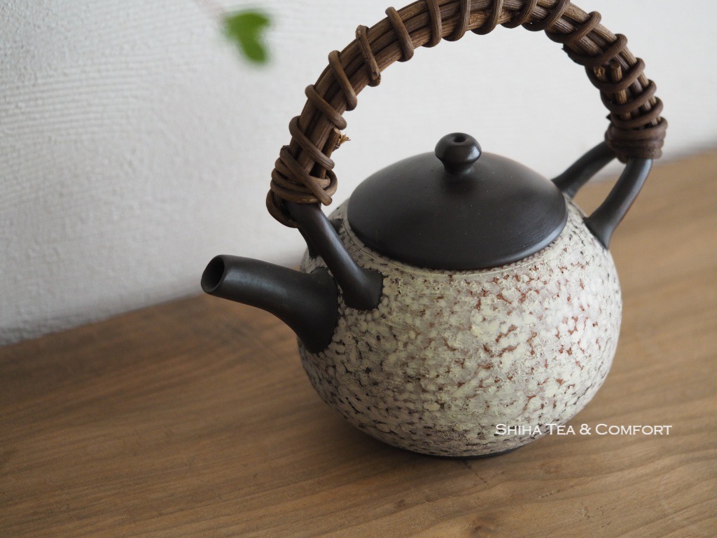 Beautiful Japanese Kyusu Teapot, Tokyo Teapot  Shop, Shiha Tea & Comfort