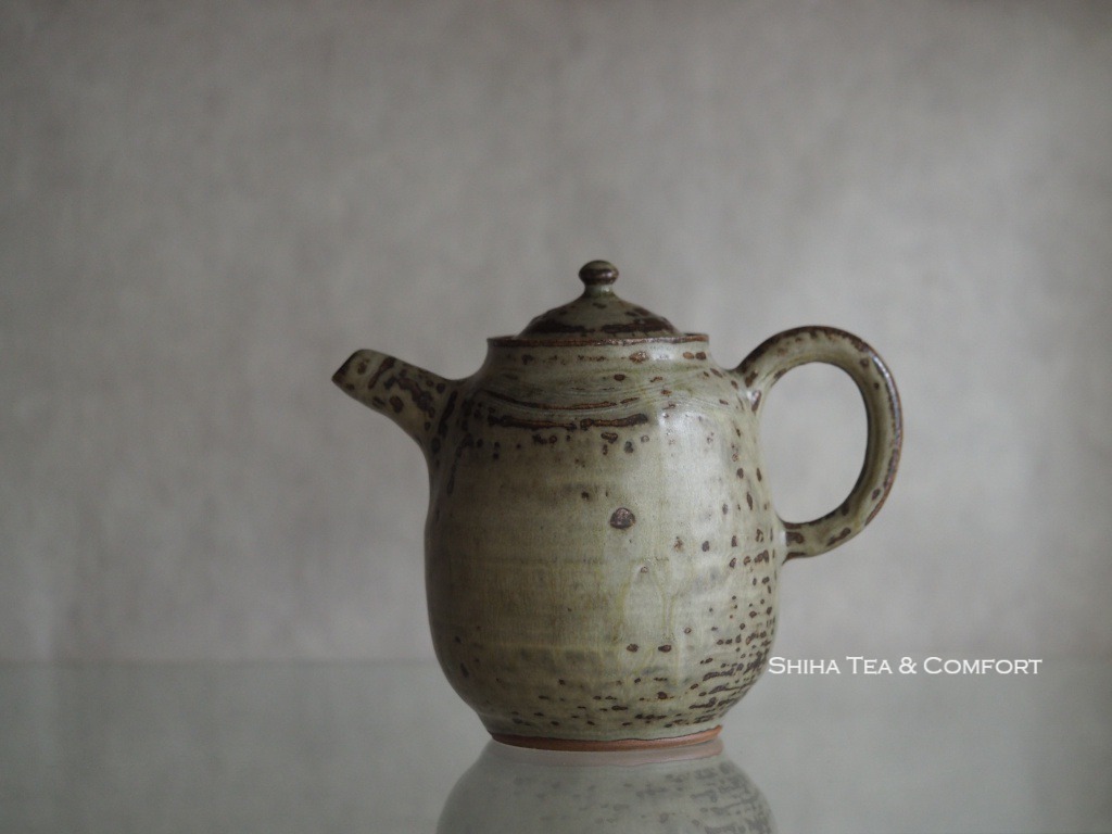 Flat Clay Tea Pot - Hiragata Kyusu – ARTEAO