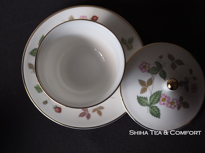 WEDGWOOD Japanese Style Pair Tea Cup 玮致活/威基伍德野草莓日式茶碗 